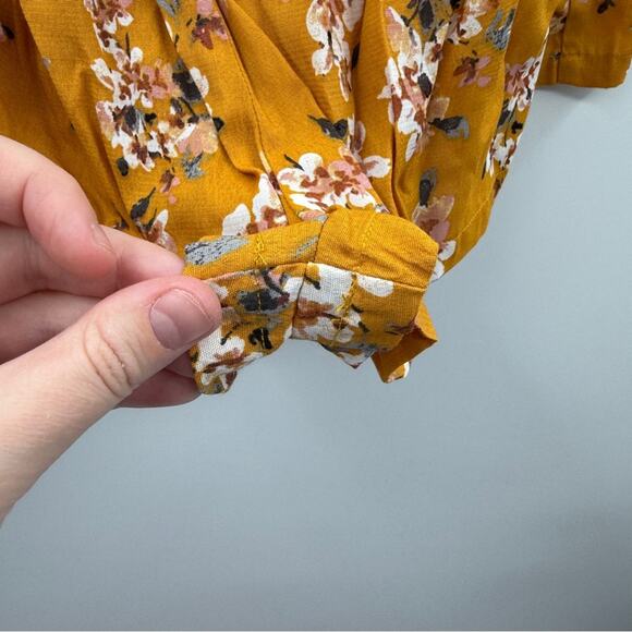 RTR Flynn‎ Skye Justine Mustard Yellow Floral Puff Sleeve Romper Sz M NEW - Picture 6 of 11